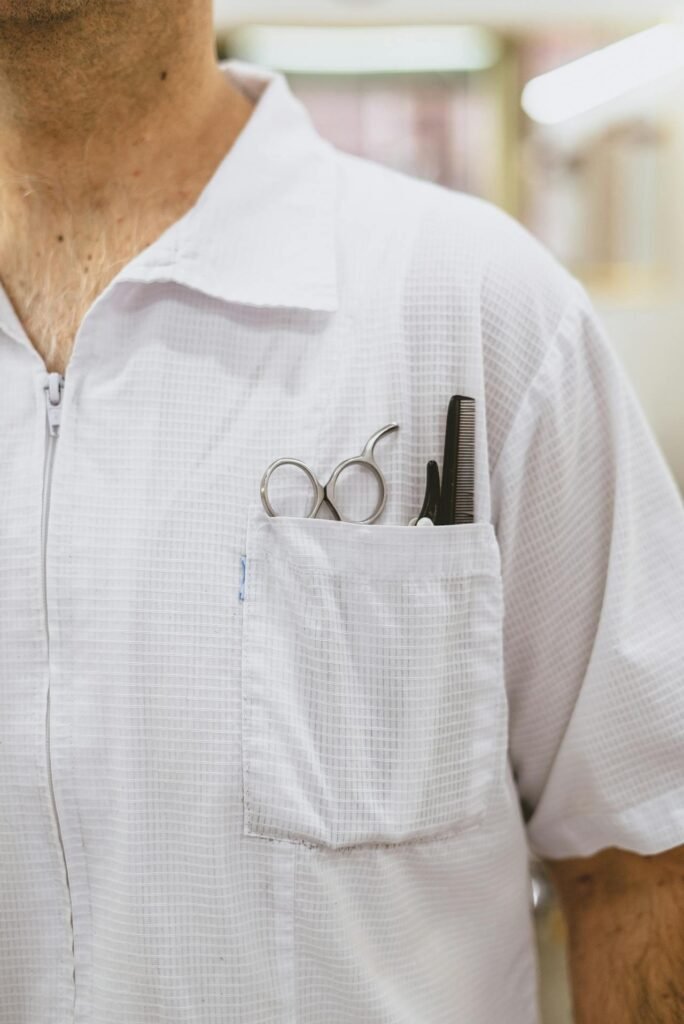 How to Build a Minimalist Grooming Kit (Without Sacrificing Style) in 2025 How to Build a Minimalist Grooming Kit (Without Sacrificing Style) in 2025