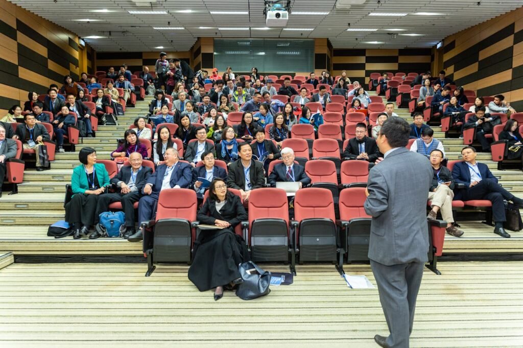 How to Speak like The 1% Elite: Unlock the Secret Language of Influence