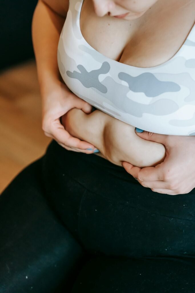 Hormonal Belly Fat: What Causes It and How to Get Rid of It (Fast) Hormonal Belly Fat: What Causes It and How to Get Rid of It (Fast)