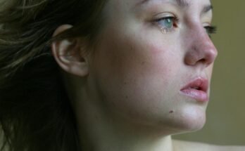 Why Stress Is Making You Fat (And 7 Ways to Fix It)